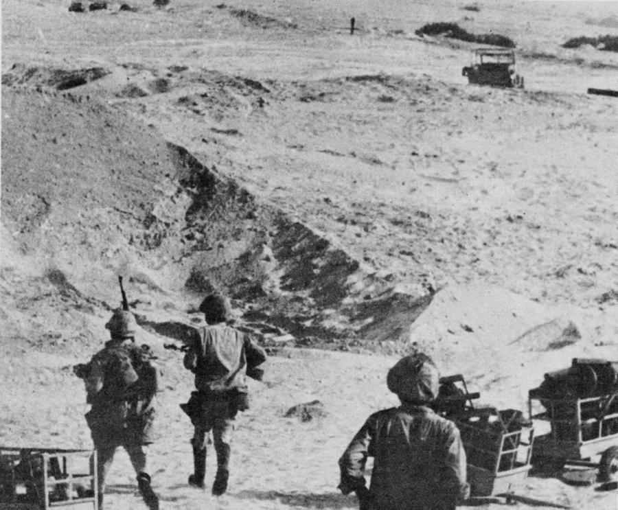 Egyptian Soldiers on the East Bank of Suez, Suez, 1973