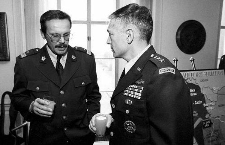 Generals Cosic and Clark discuss Bihac pocket, Washington DC