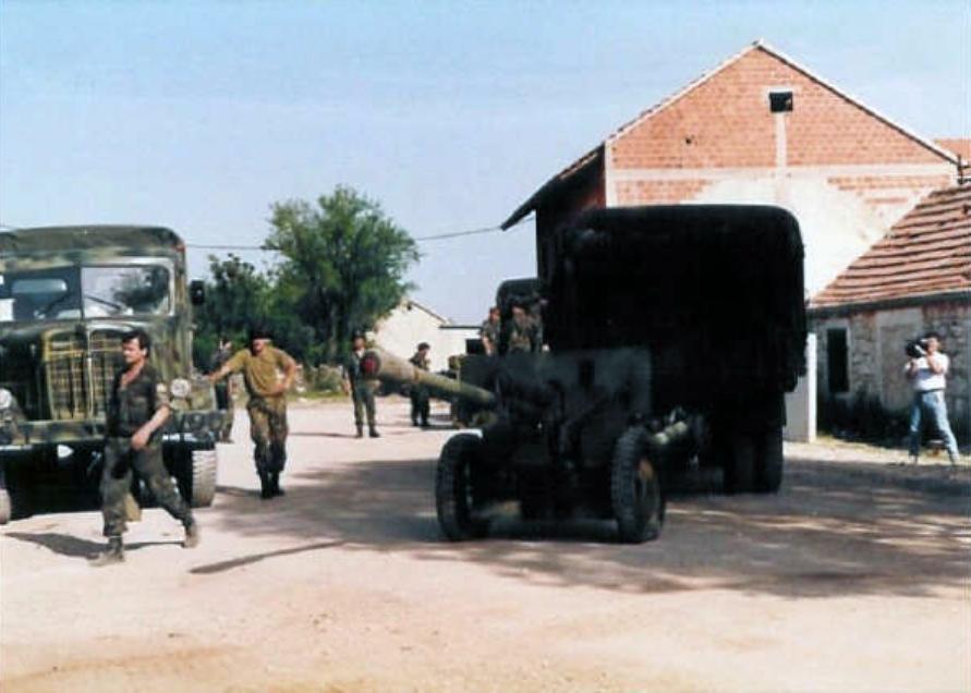 Croatian Forces Capture JNA Cannon