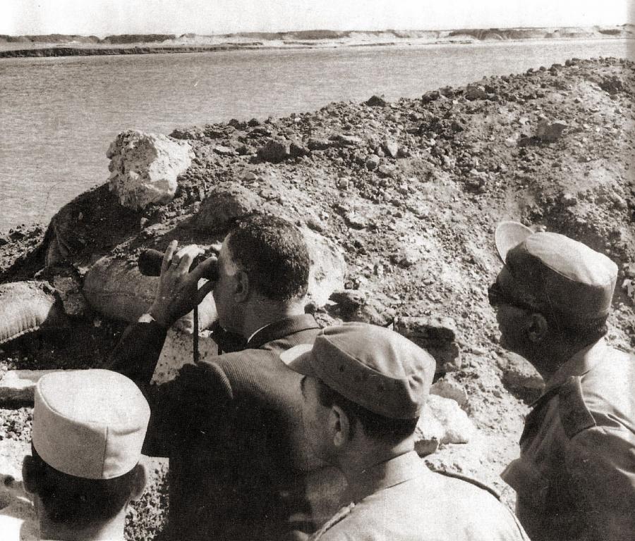 President Nasser's visit to the Suez front 