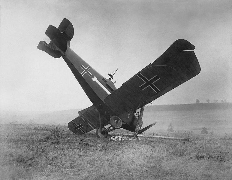 Crashed German Hannover CLIIa, Western Front, World War I