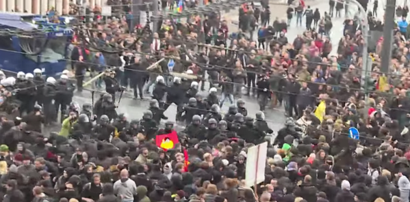 German Police Clash with Anti - HOGESA Demonstrators; Cologne, Germany, Oct 2015