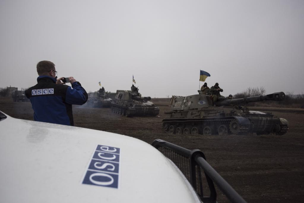 European (OSCE) Observers Monitor Movement of Ukrainian Heavy Armor in Donbass, March 2015