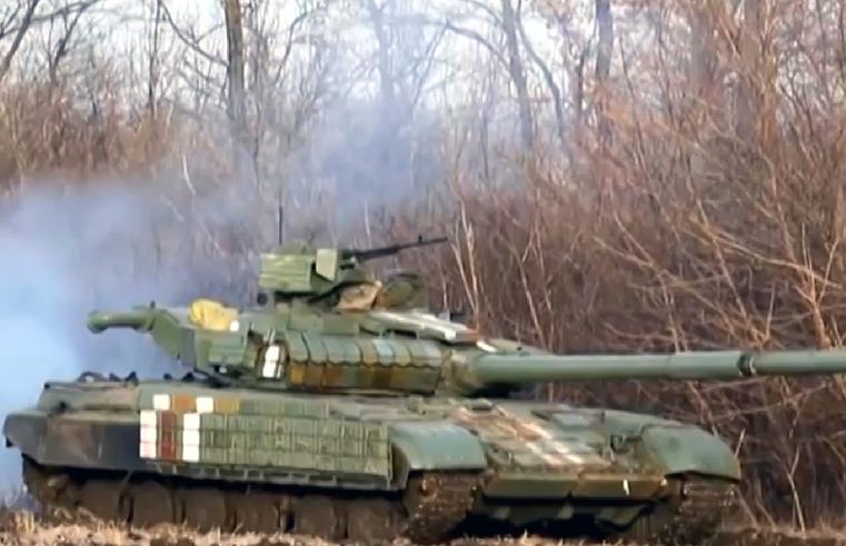 Ukrainian Government Tank during Battle of Debaltseve, Ukraine, Feb 2015