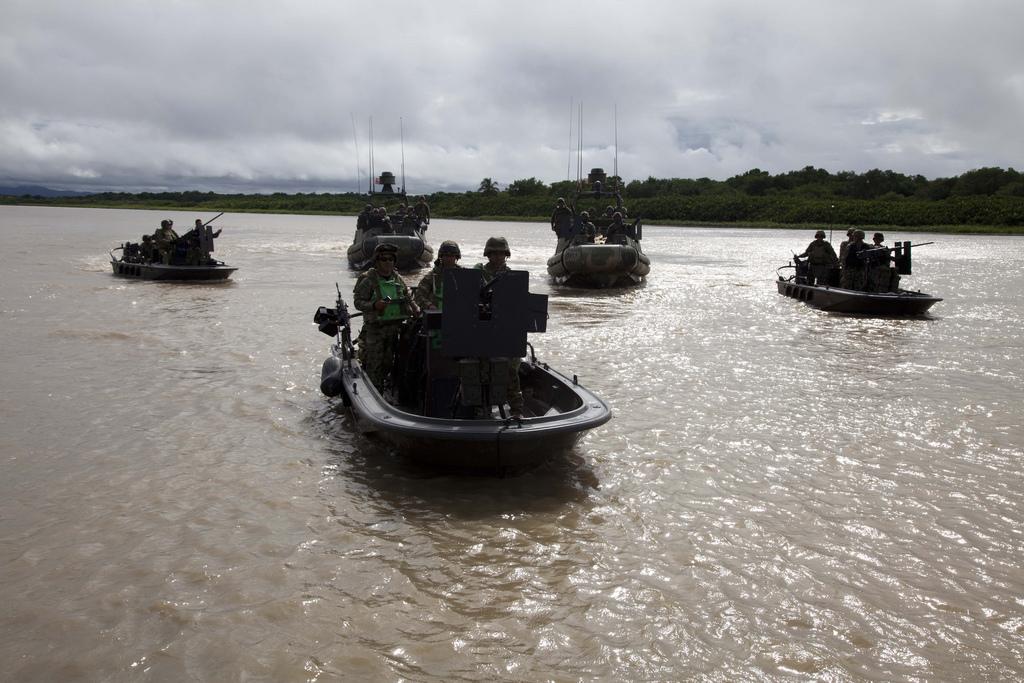 Joint US-Colombian riverine patrol 