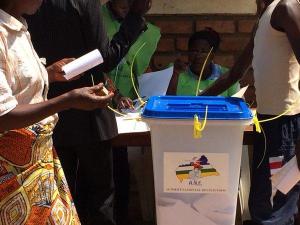 Voting in Lakouanga 