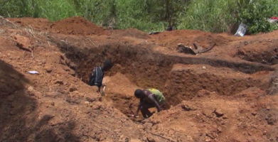 In Central African Republic, Diamonds Fuel A Cycle of Violence and Poverty, Sept 2014